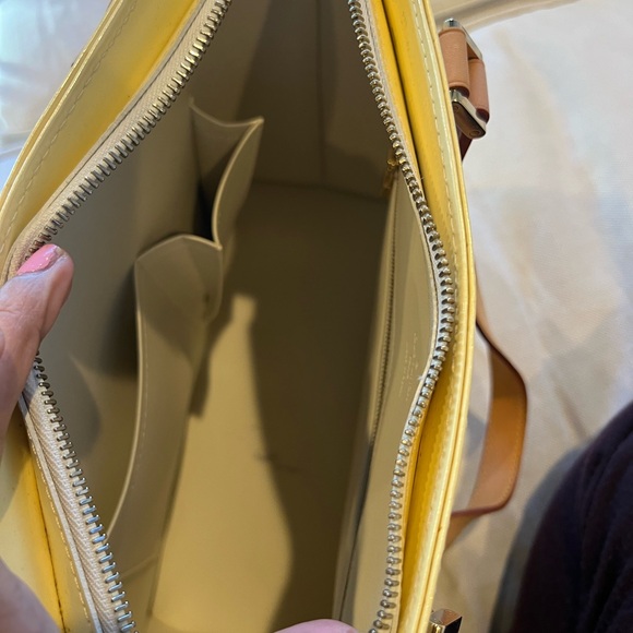 Louis Vuitton Houston Vernis Tote - Picture 6 of 10